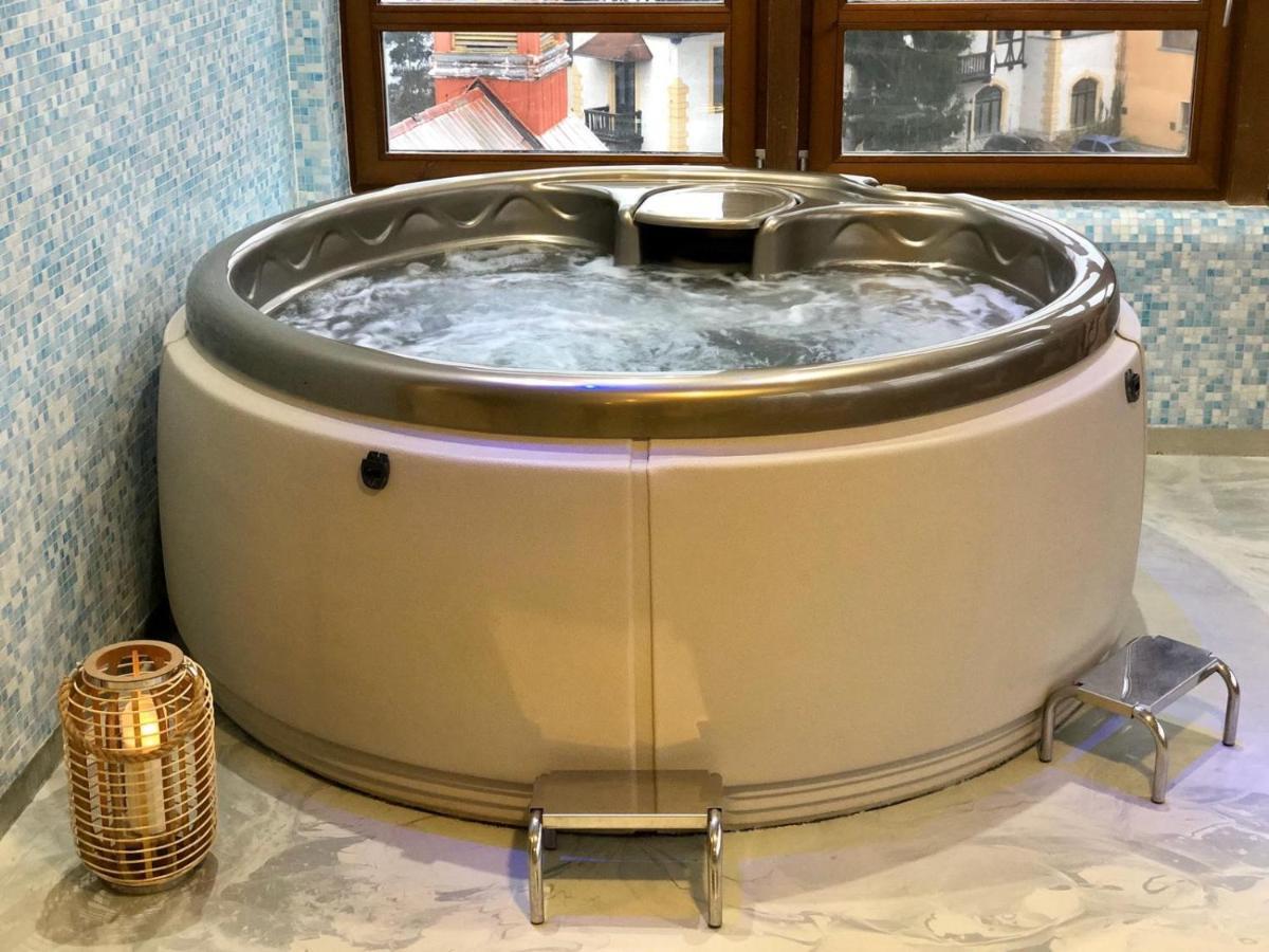帕芙拉酒店 皮耶什佳尼 外观 照片